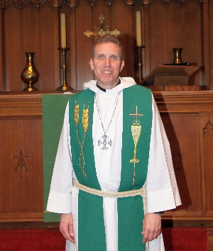 Photo of Pastor Mark R. Luscombe